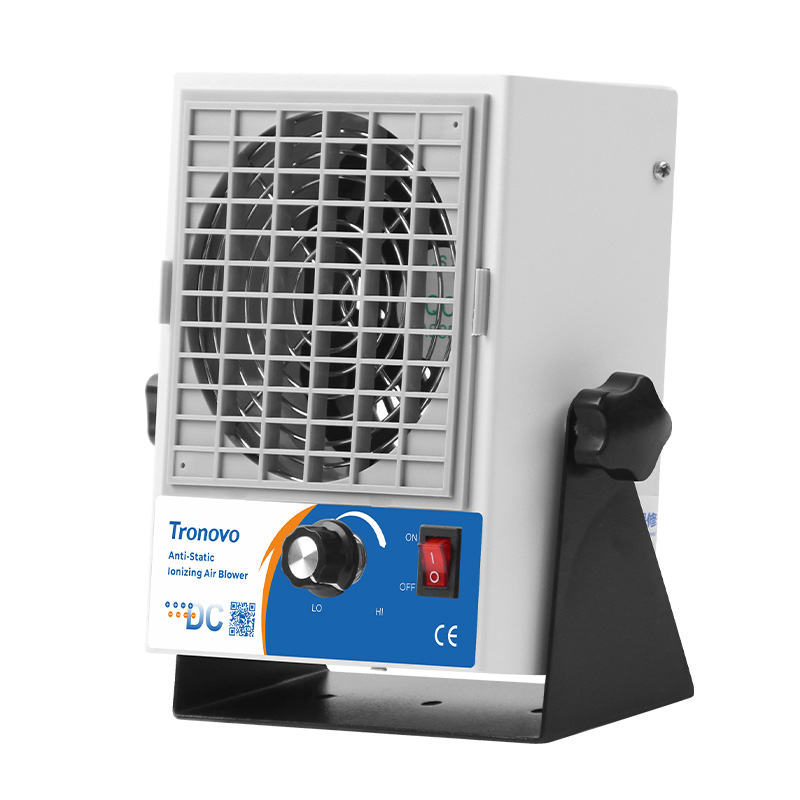 DC Ionizing Air Blower