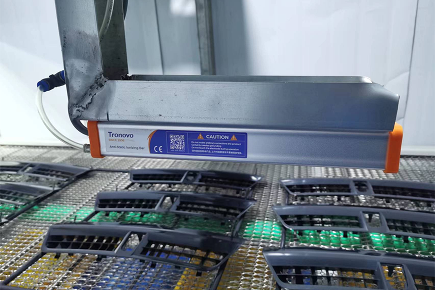 Injection molded product surface dust removal and de-static