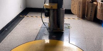 Wrap film baler electrostatic removal