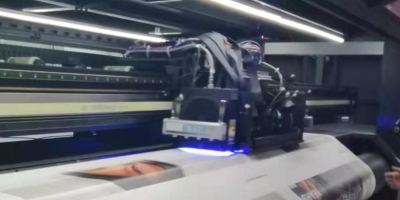 Static electricity eliminator in the airbrush machine installation application