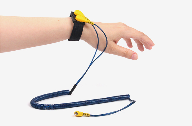 Easy to install -designed for dual-loop bracelet monitoring